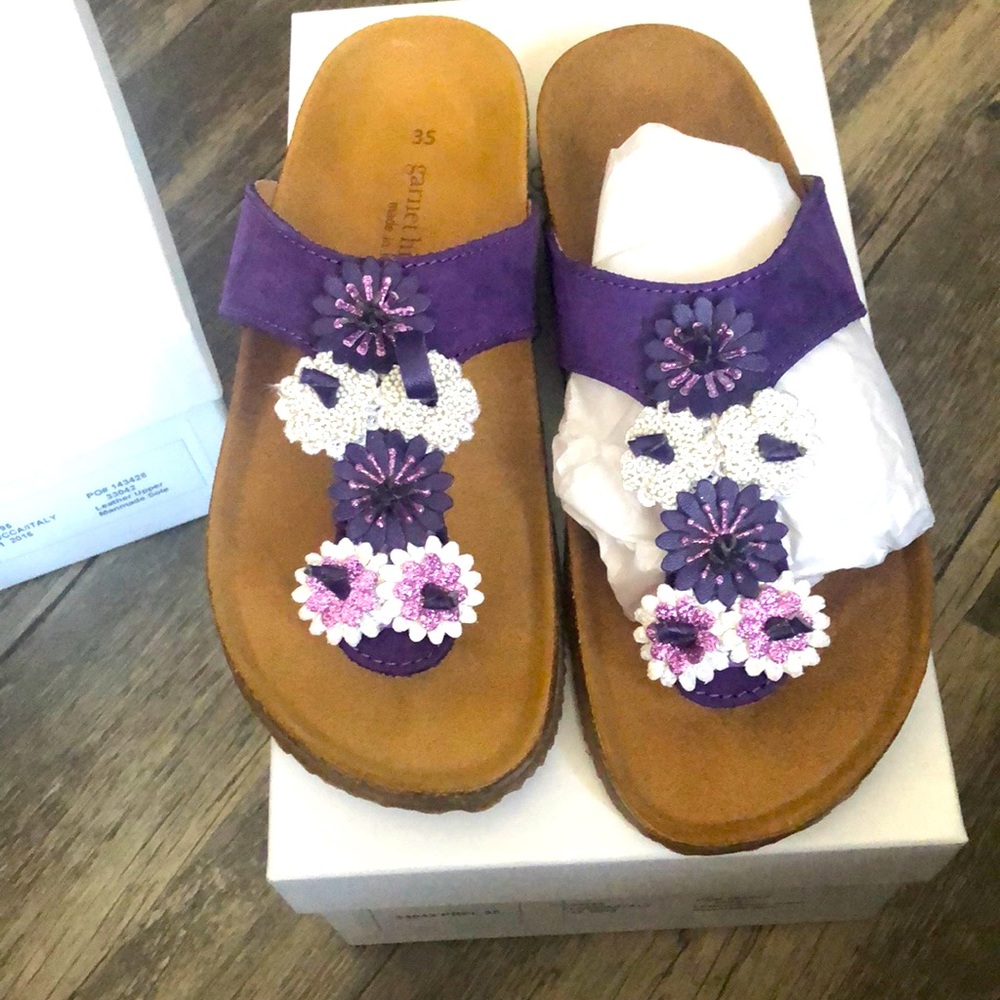 Brand new in box purple leather garnet hill thongs